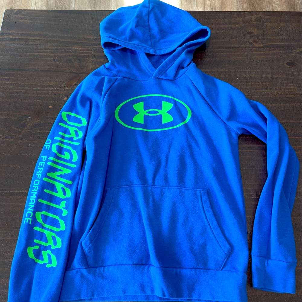 Boys UA hoodie size YM